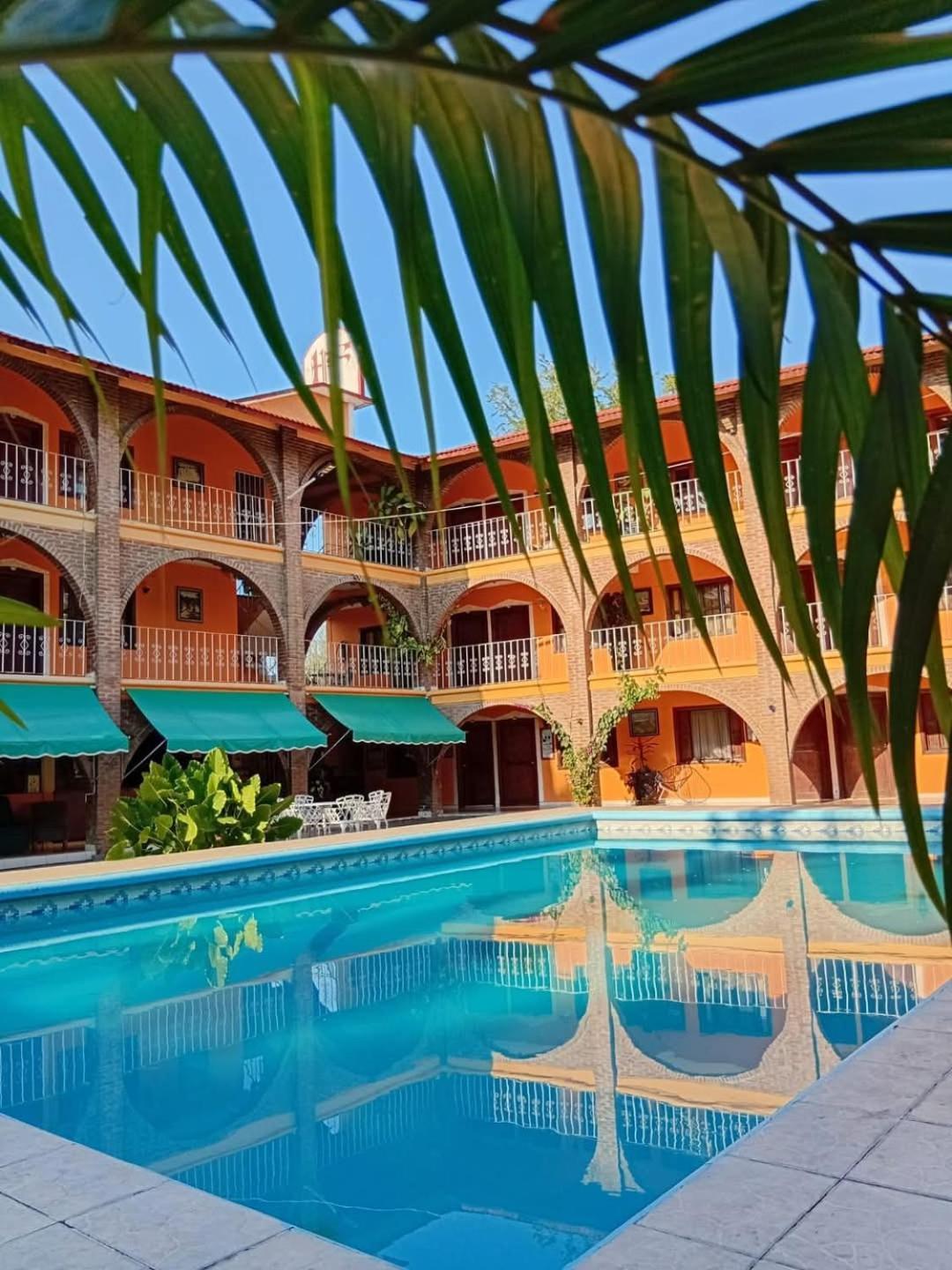 Hotel Hf Hacienda San Francisco Puente Nacional Екстериор снимка